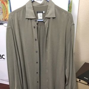 Giorgio Armani men’s casual dress shirt